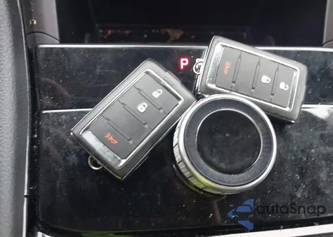 2023 Jeep Grand Cherokee L Laredo 4X4 z USA, uszkodzony, nr VIN 1C4RJKAG3P8729567